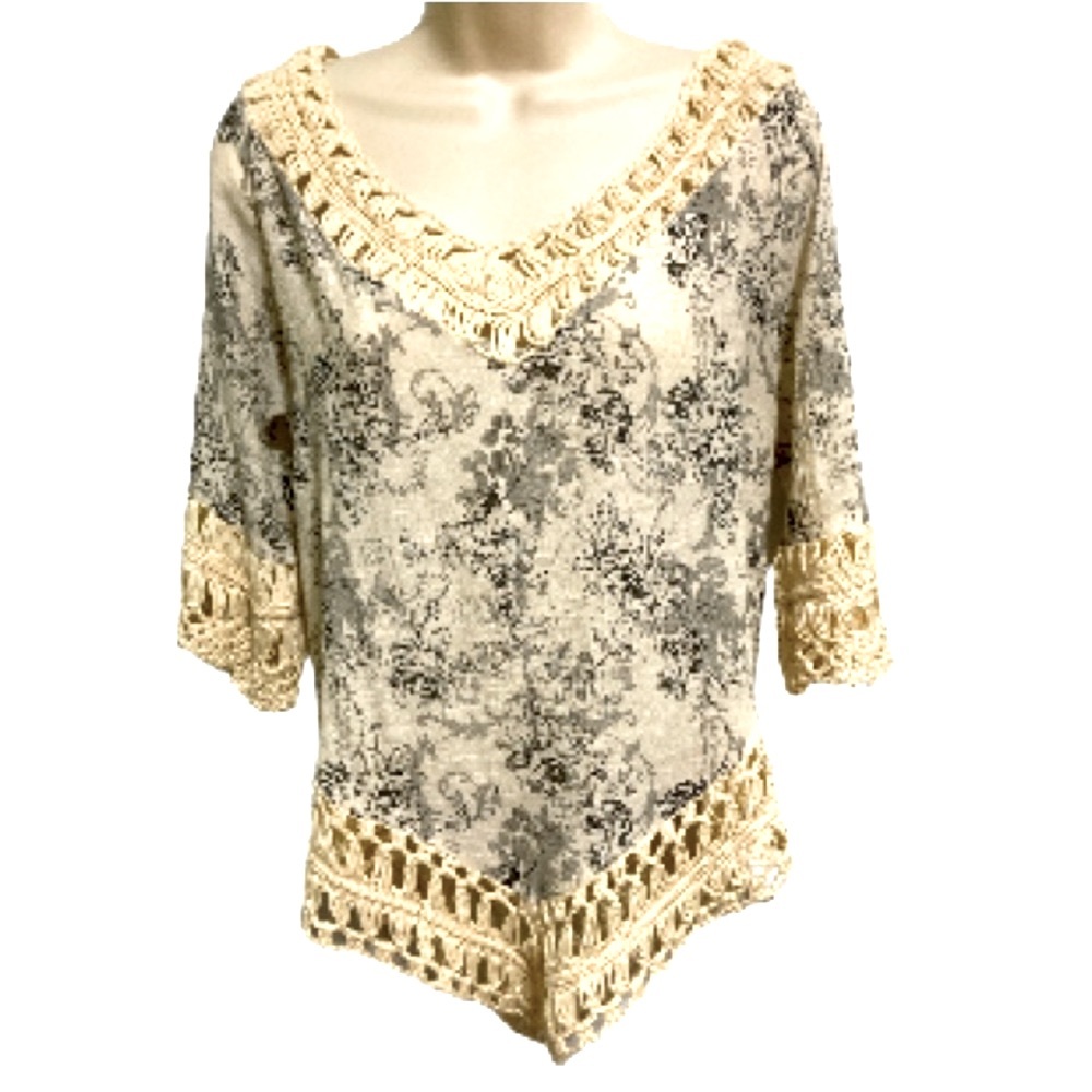COCO and CARMEN Crochet Lace Boho Chic Roses Bell Sleeves Top Small Medium